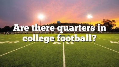 Are there quarters in college football?