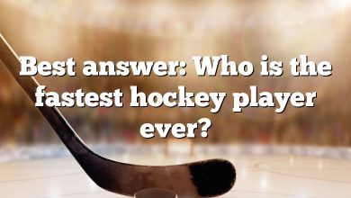 Best answer: Who is the fastest hockey player ever?