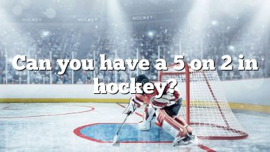 Can you have a 5 on 2 in hockey?