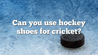 Can you use hockey shoes for cricket?