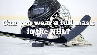 Can you wear a full mask in the NHL?