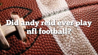 Did andy reid ever play nfl football?