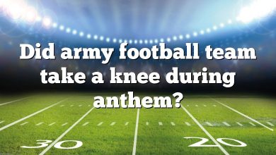 Did army football team take a knee during anthem?