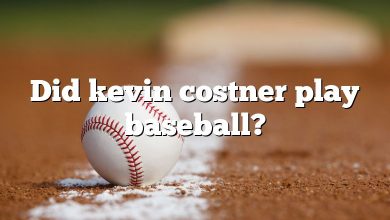 Did kevin costner play baseball?