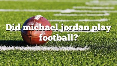 Did michael jordan play football?