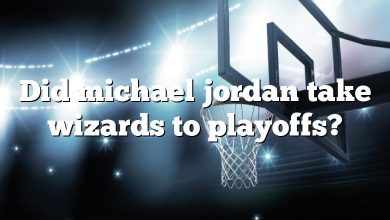 Did michael jordan take wizards to playoffs?