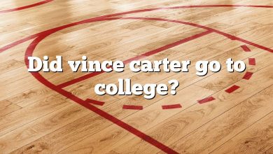 Did vince carter go to college?