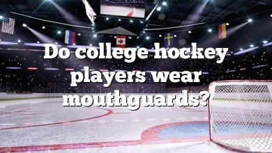 Do college hockey players wear mouthguards?