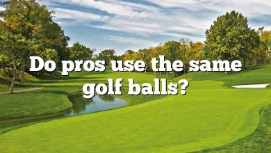 Do pros use the same golf balls?