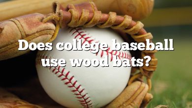 Does college baseball use wood bats?