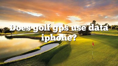 Does golf gps use data iphone?