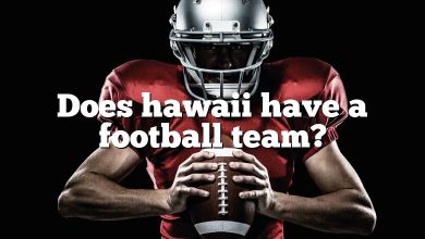 Does hawaii have a football team?