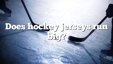 Does hockey jerseys run big?