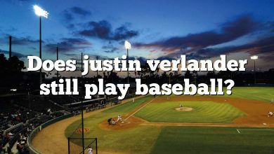 Does justin verlander still play baseball?