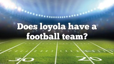 Does loyola have a football team?