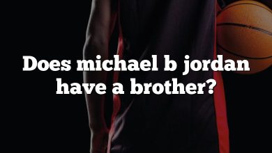 Does michael b jordan have a brother?
