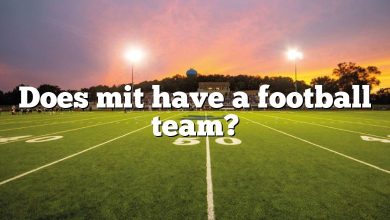 Does mit have a football team?