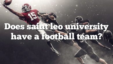 Does saint leo university have a football team?