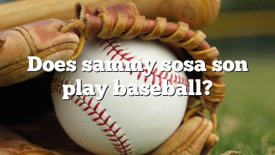 Does sammy sosa son play baseball?