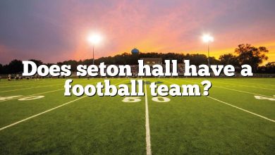 Does seton hall have a football team?