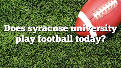 Does syracuse university play football today?