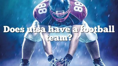 Does utsa have a football team?