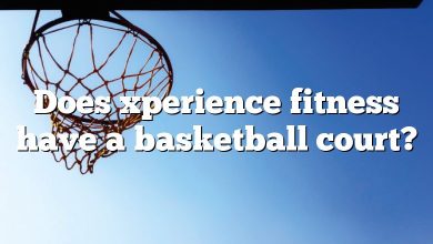 Does xperience fitness have a basketball court?