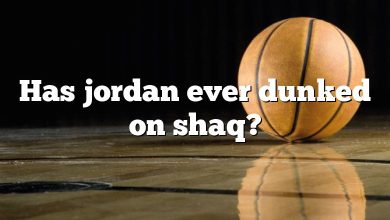 Has jordan ever dunked on shaq?