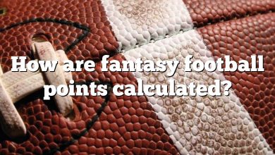 How are fantasy football points calculated?