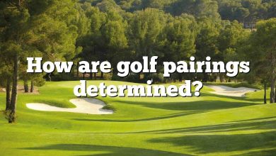 How are golf pairings determined?