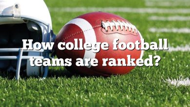 How college football teams are ranked?
