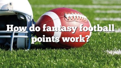How do fantasy football points work?