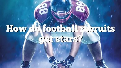 How do football recruits get stars?