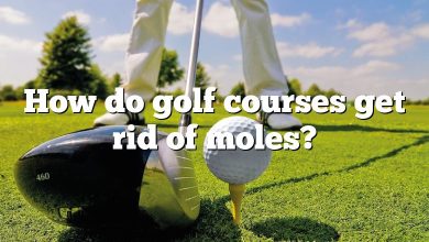 How do golf courses get rid of moles?