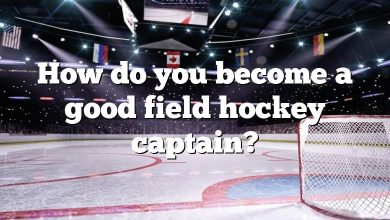 How do you become a good field hockey captain?