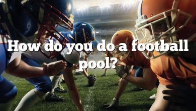 How do you do a football pool?