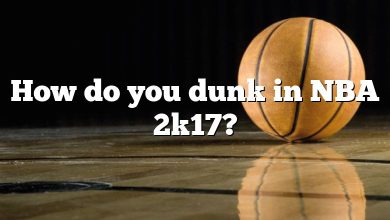 How do you dunk in NBA 2k17?