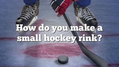 How do you make a small hockey rink?