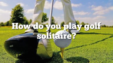 How do you play golf solitaire?