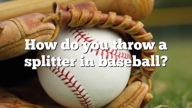How do you throw a splitter in baseball?
