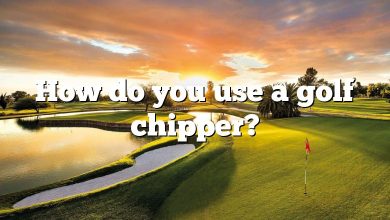 How do you use a golf chipper?
