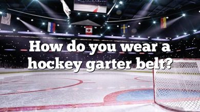 How do you wear a hockey garter belt?