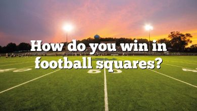 How do you win in football squares?