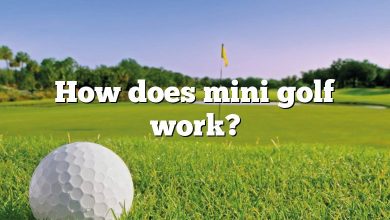 How does mini golf work?