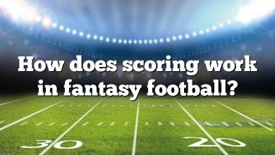 How does scoring work in fantasy football?