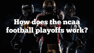 How does the ncaa football playoffs work?