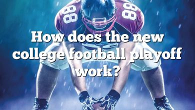 How does the new college football playoff work?