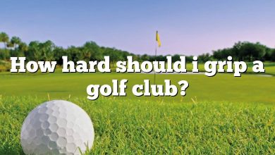 How hard should i grip a golf club?