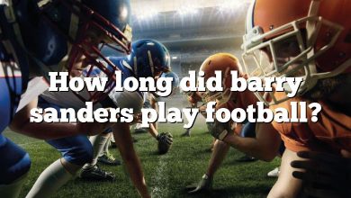How long did barry sanders play football?
