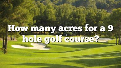 How many acres for a 9 hole golf course?